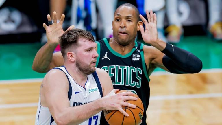 Dallas tudi v drugo klonil v Bostonu