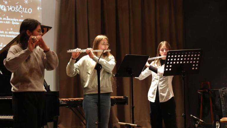 Božično voščilo goriške Glasbene matice