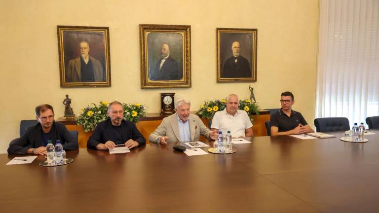 V vinoteko vabijo vinarje od Oslavja do Dolenj