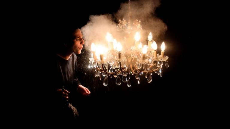 Zaživel lirični muzikal Besneče morje