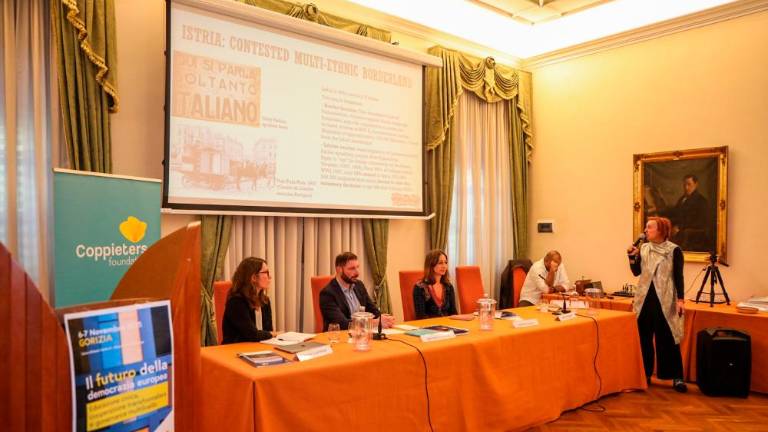 Sprejeti resnico, ki je morda različna od naše