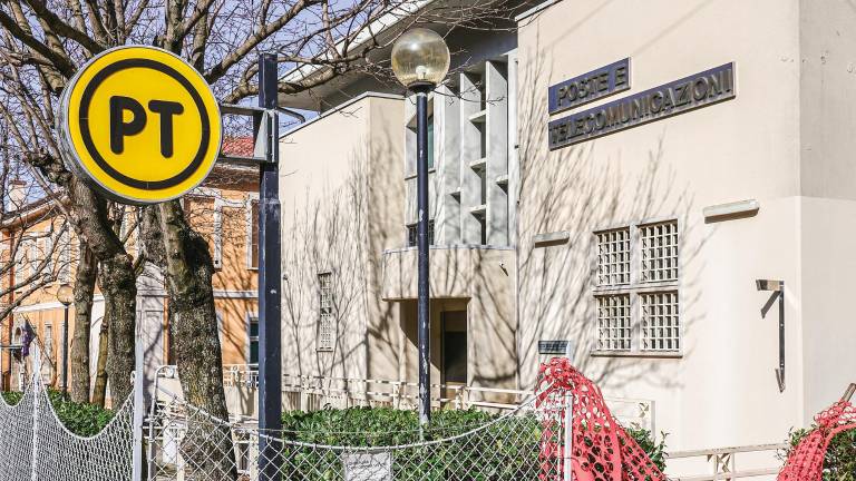 V Dolini po desetih mesecih spet odprli pošto