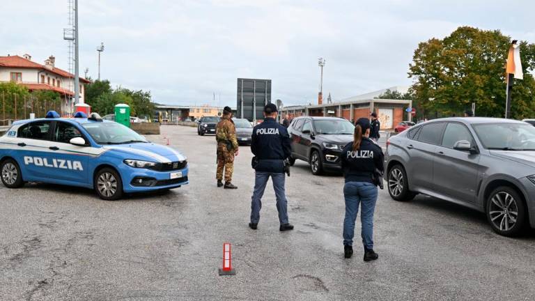Začel se je nadzor na meji (foto)