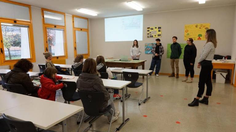 Izkoriščajo priložnosti dvojezičnega prostora