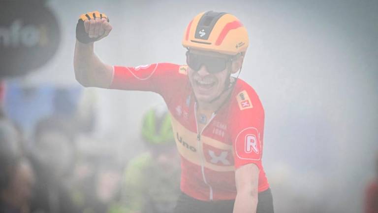 Roglič drugi za Cortom Nielsenom (zdaj tudi v skupnem seštevku)