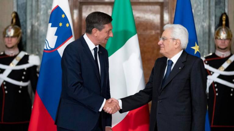 Mattarella vznejevoljil Slovence, Pahor miri