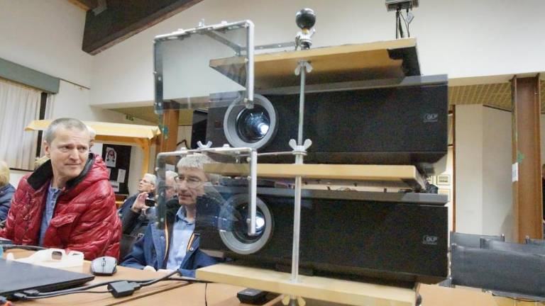 S stereoskopskimi očali so se podali na Škrlatico in v Postojnsko jamo