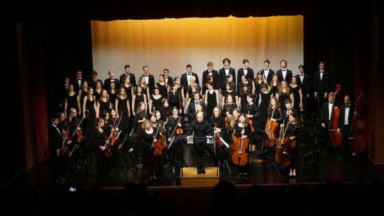 Mladi naj nosijo v svet sporočilo miru