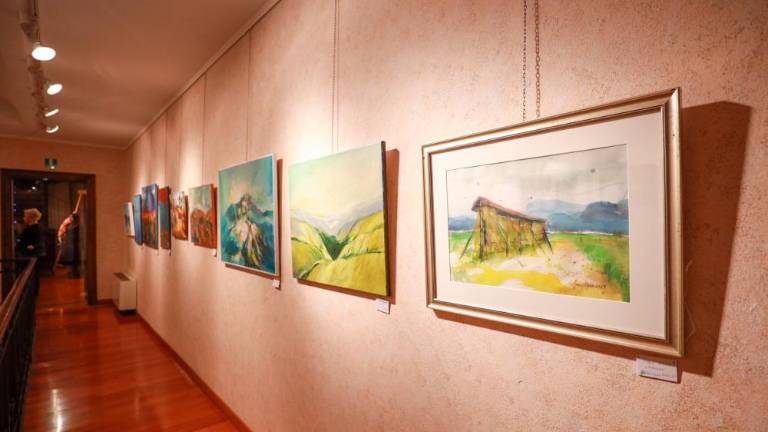 Umetniki odprli vrata do ljudi v stiski