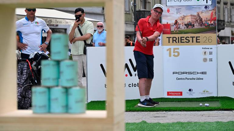 Središče Trsta postalo igrišče za golf