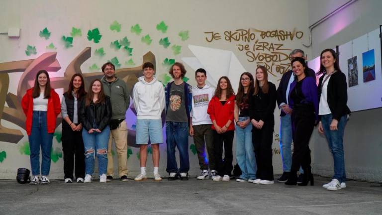 Ustvarjalnost povezala mlade