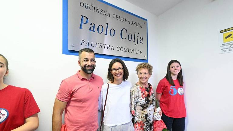 Z občuteno slovesnostjo poimenovali repensko telovadnico po Paolu Colji