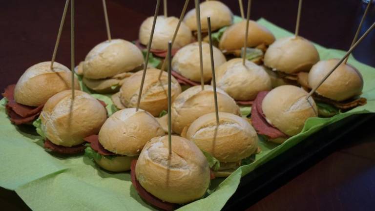 Uspeh razvejane ponudbe povečal potrebo po osebju