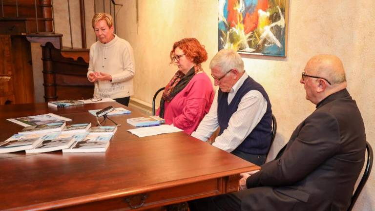 Ob jubilejnem letu koledar, slikanica in življenjepis