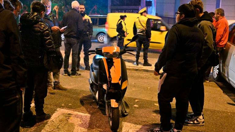 Pri Valmauri trčila avtomobil in motor, ki ga je vozil mladoletnik