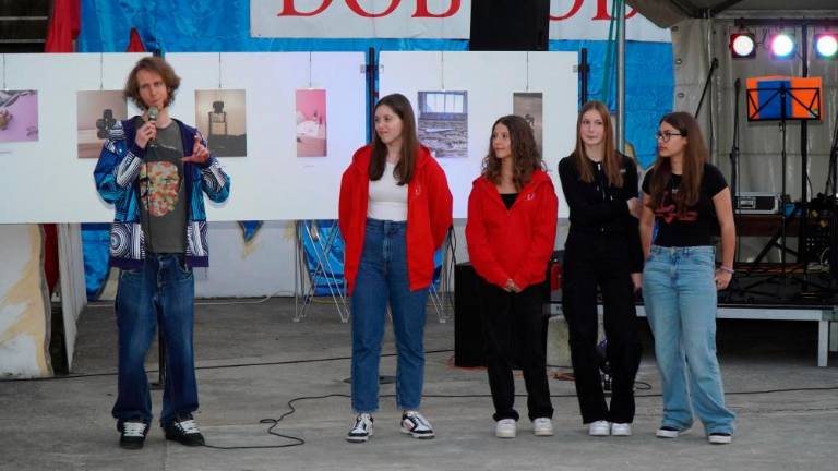 Ustvarjalnost povezala mlade