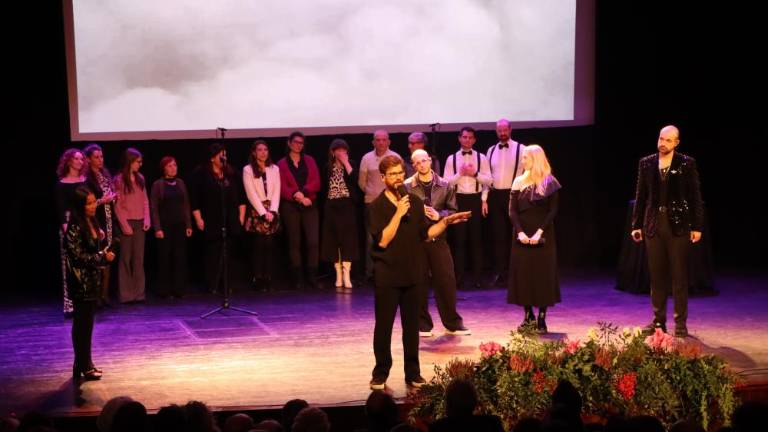 »Utripajoče srce« ogrela švedska vokalna skupina