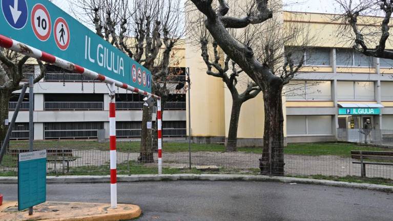 Znižane parkirnine v garažni hiši nakupovalnega središča