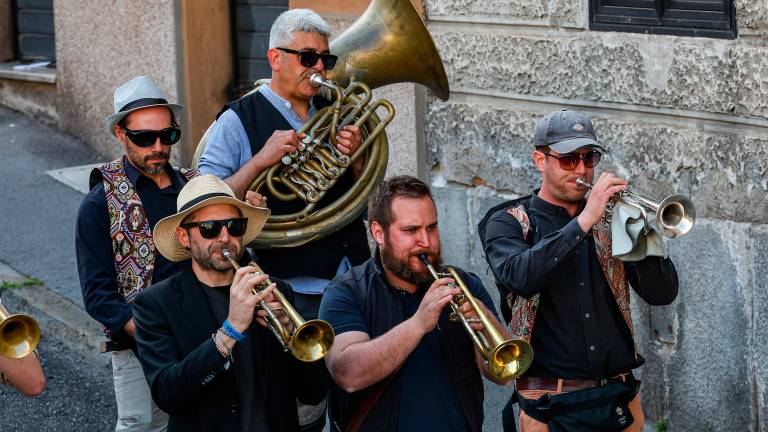 V Trstu 25. april zaznamovalo živahno proslavljanje