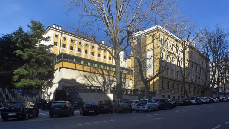 V tržaškem zaporu koronavirusa ni