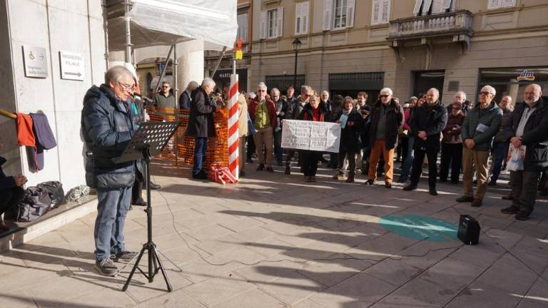 »Osupljivo je, da moramo po tolikih letih še vedno protestirati«