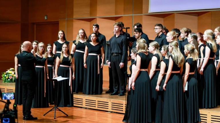 Komelovci ponovno blesteli