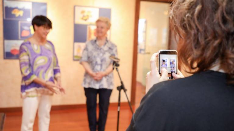 Zgodbe v risbi in besedi