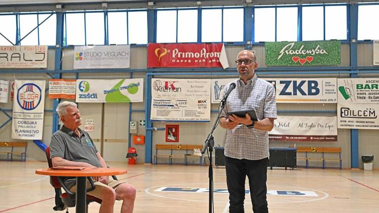 Z občuteno slovesnostjo poimenovali repensko telovadnico po Paolu Colji