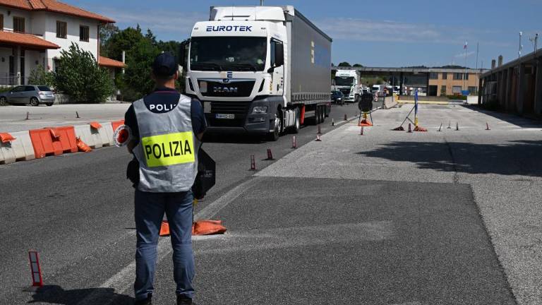 Rop se je končal s smrtjo: ubežnico ujeli na meji