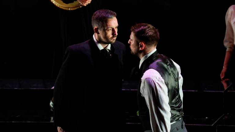 Zaživel lirični muzikal Besneče morje