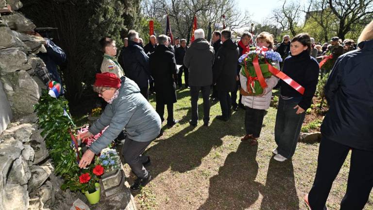 S spominom proti vojnam, fašizmu in diskriminacijam