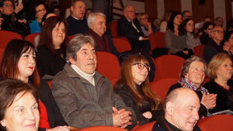 Poklon nekdanjemu ravnatelju