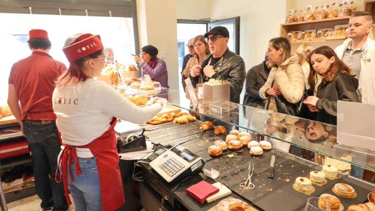 Prvi so pošli rogljički ...