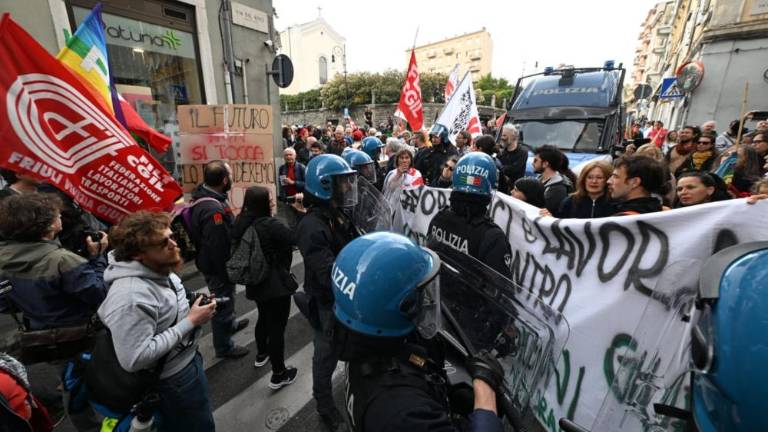 Spet množično, a napeto