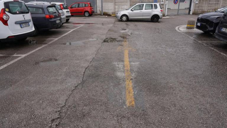 Večnadstropno parkirišče bo zraslo do prihodnje jeseni