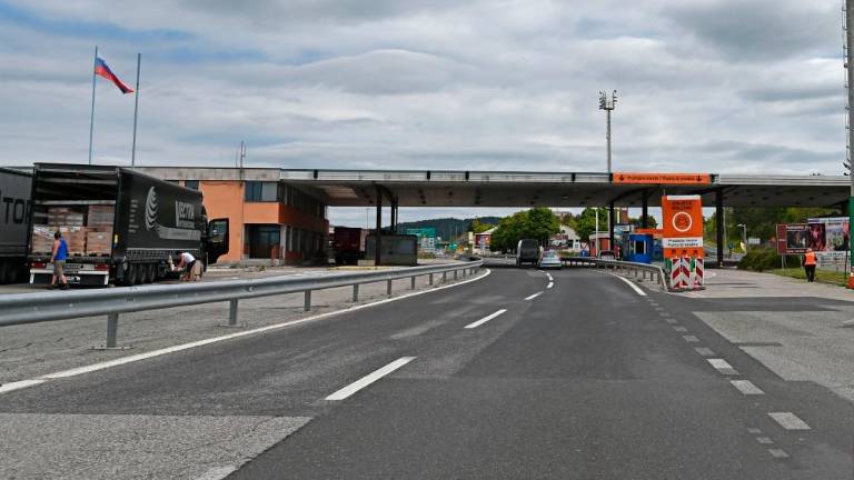 Slovenija se pripravlja na vzpostavitev nadzora na meji z Italijo