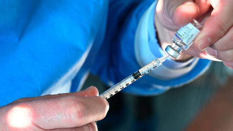 V FJK začeli deliti termine za četrti odmerek cepiva
