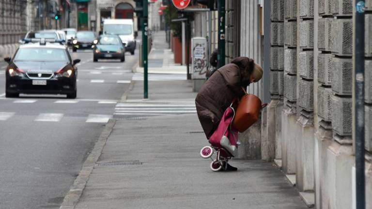 Trst je prečesala močna burja