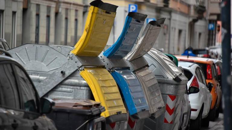 Trst je prečesala močna burja