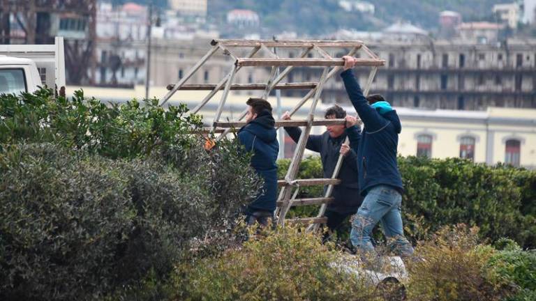 Trst je prečesala močna burja