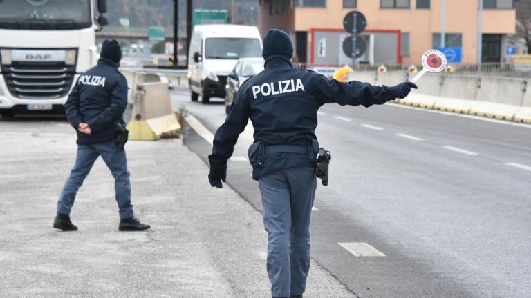 Na mejnih prehodih spet kontrola