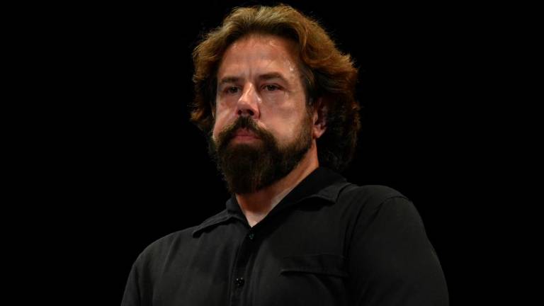 »Dajmo kot v srednjem veku: ko mine post, odprimo teatre«