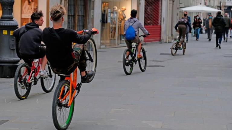 Spet kava, kosilo in aperitiv