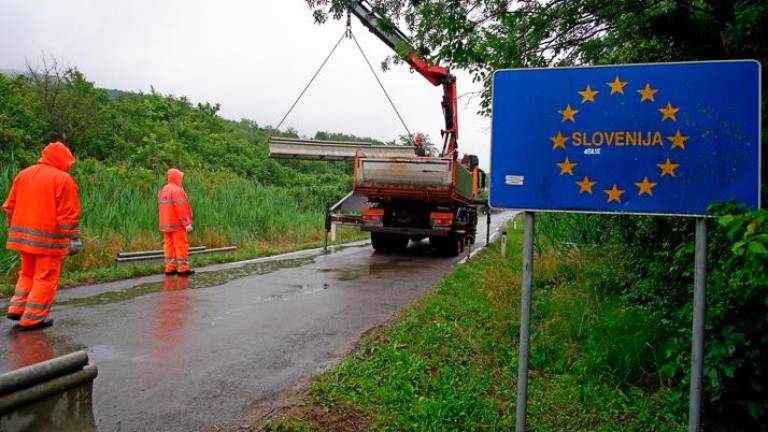 Slovenija je odprla tudi maloobmejne prehode na Tržaškem