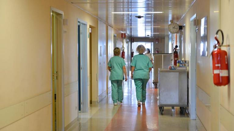 Spet je mogoče na obisk v bolnišnice