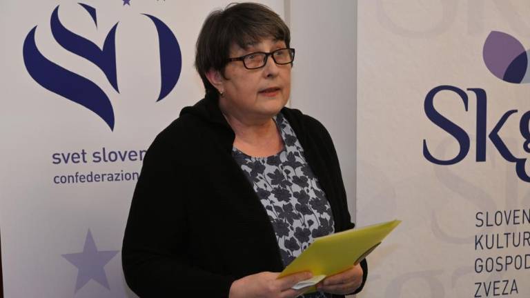 Poklon šolnikom in šoli