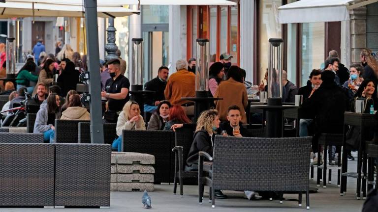 Spet kava, kosilo in aperitiv