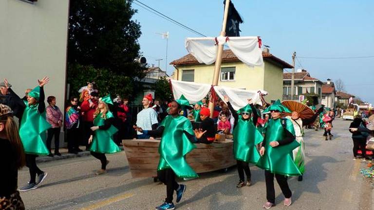 Sovodenjski pust razposajen in množičen