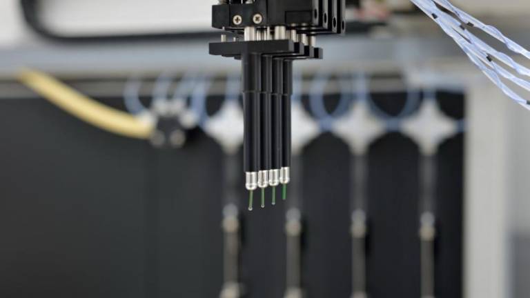 Njegov DNK so našli na nožu, vžigalniku in oknu