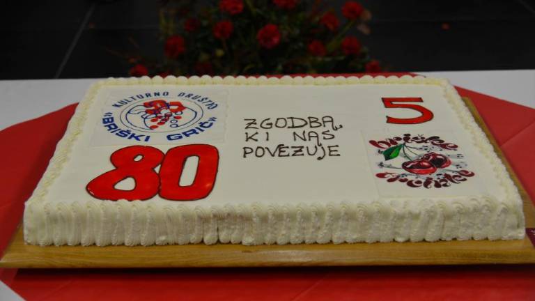 Praznovali 80 let ljubezni do slovenske kulture